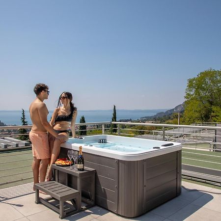 Sunset Lodge - Enjoy Holiday Гарда Экстерьер фото