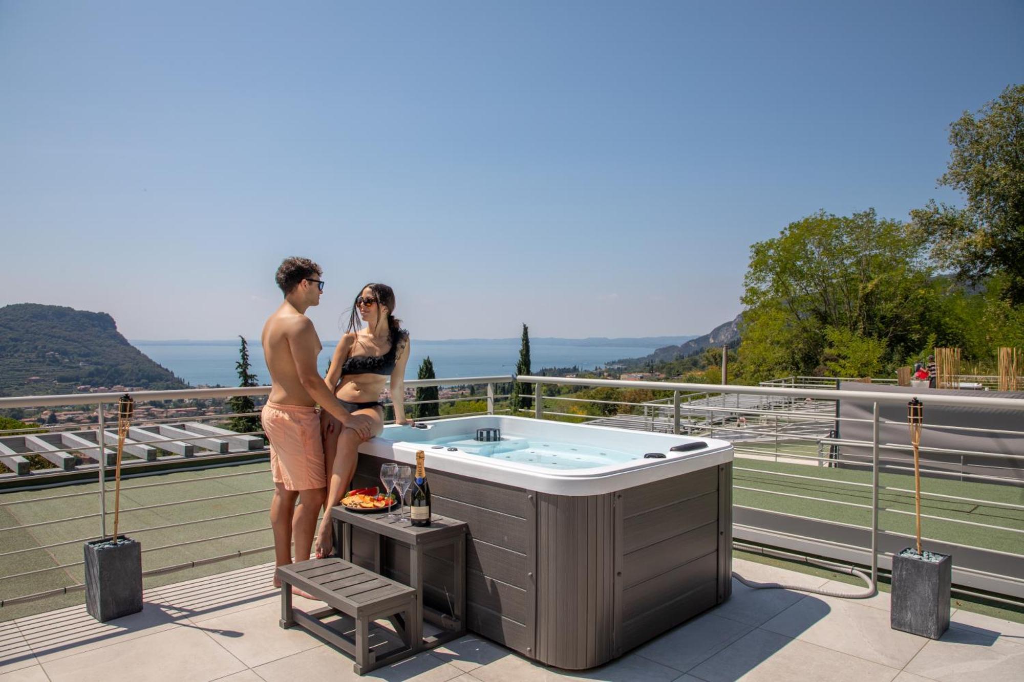 Sunset Lodge - Enjoy Holiday Гарда Экстерьер фото