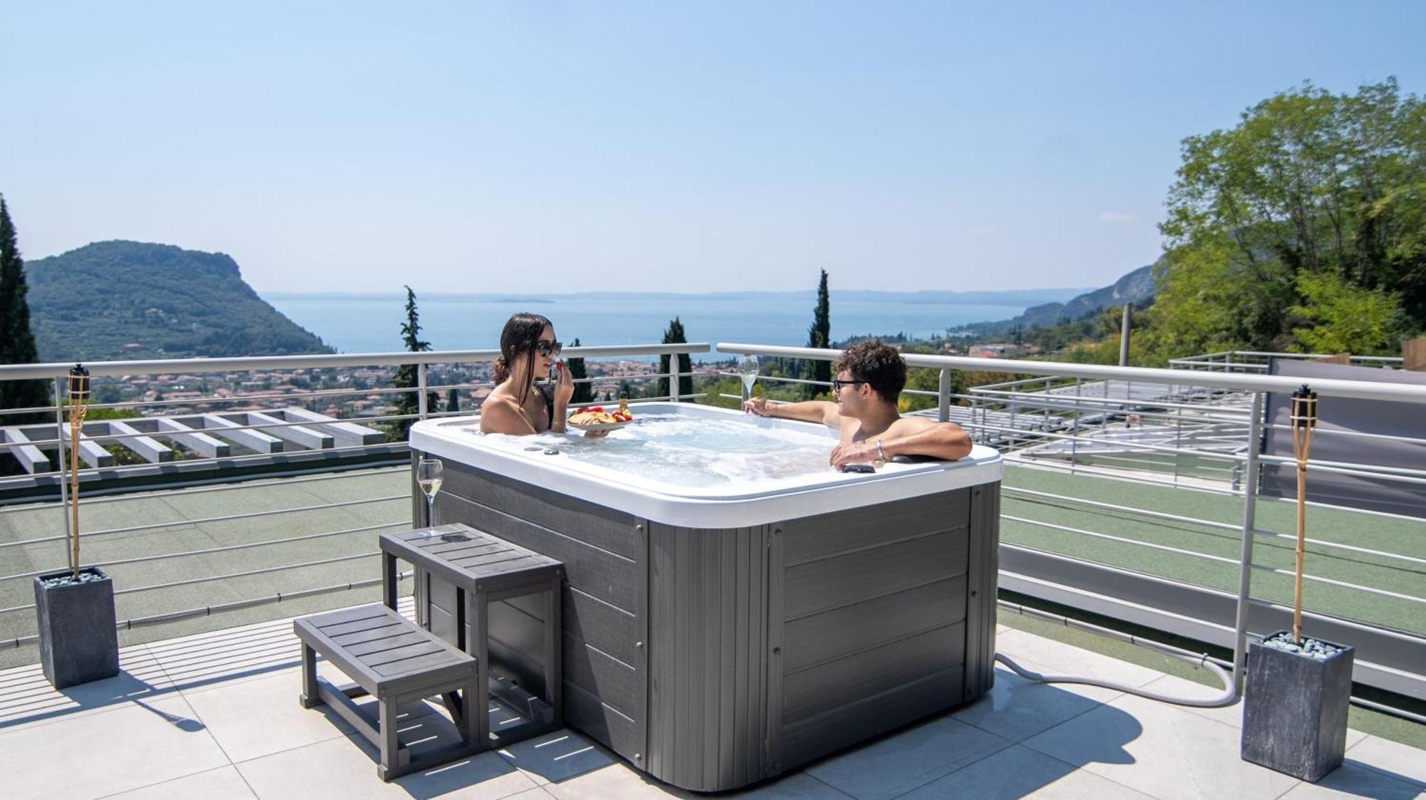 Sunset Lodge - Enjoy Holiday Гарда Экстерьер фото