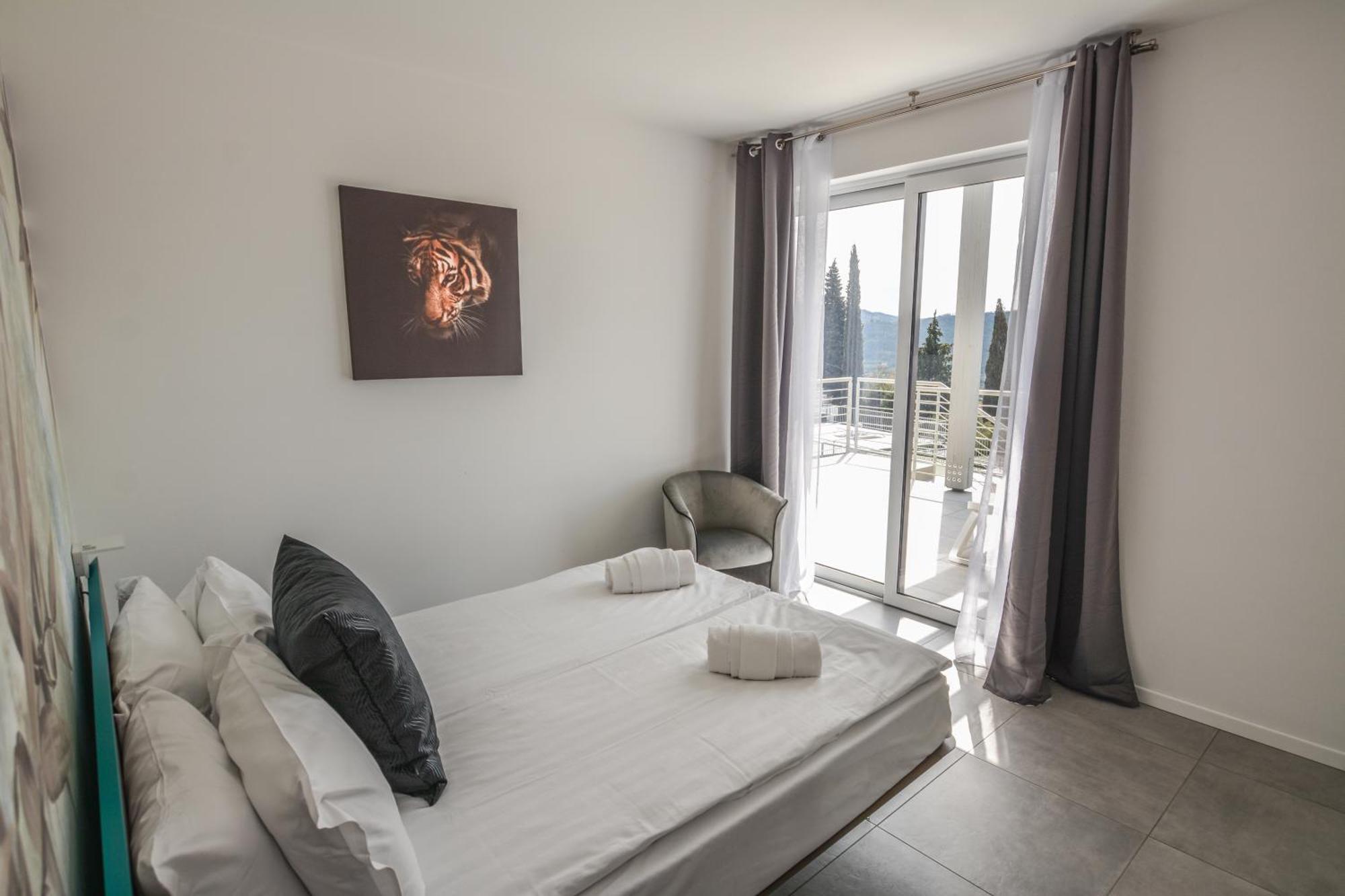 Sunset Lodge - Enjoy Holiday Гарда Экстерьер фото